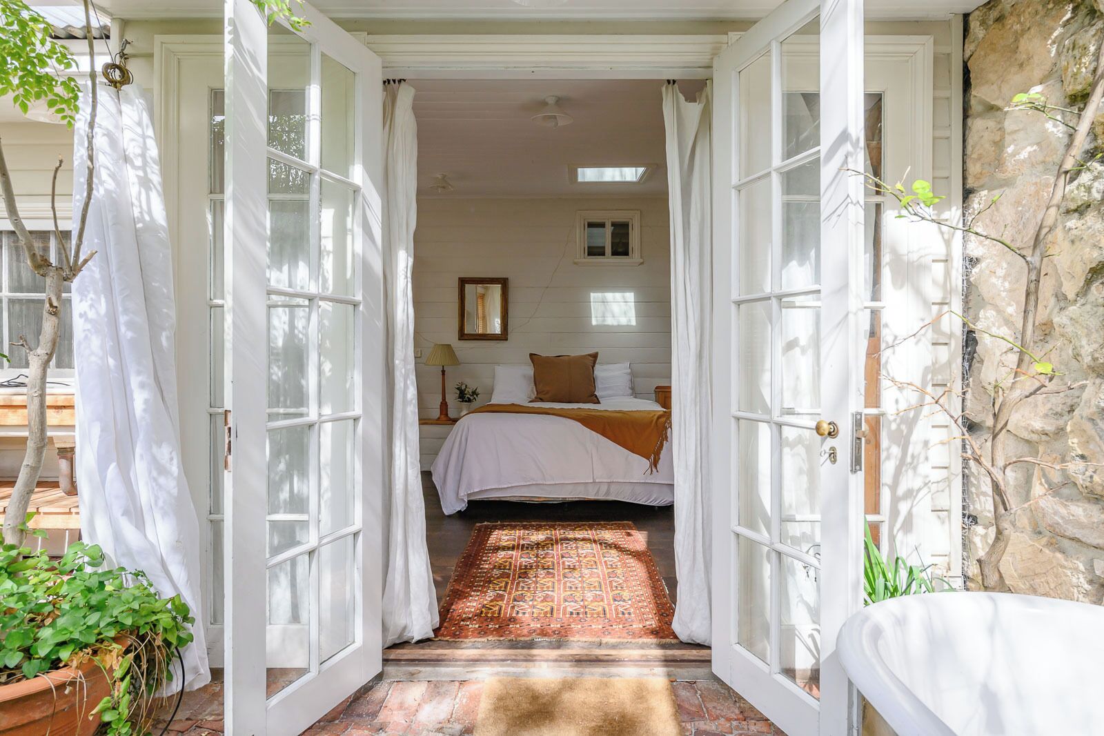 1 bedroom, desk, iron/ironing board, WiFi (free)
