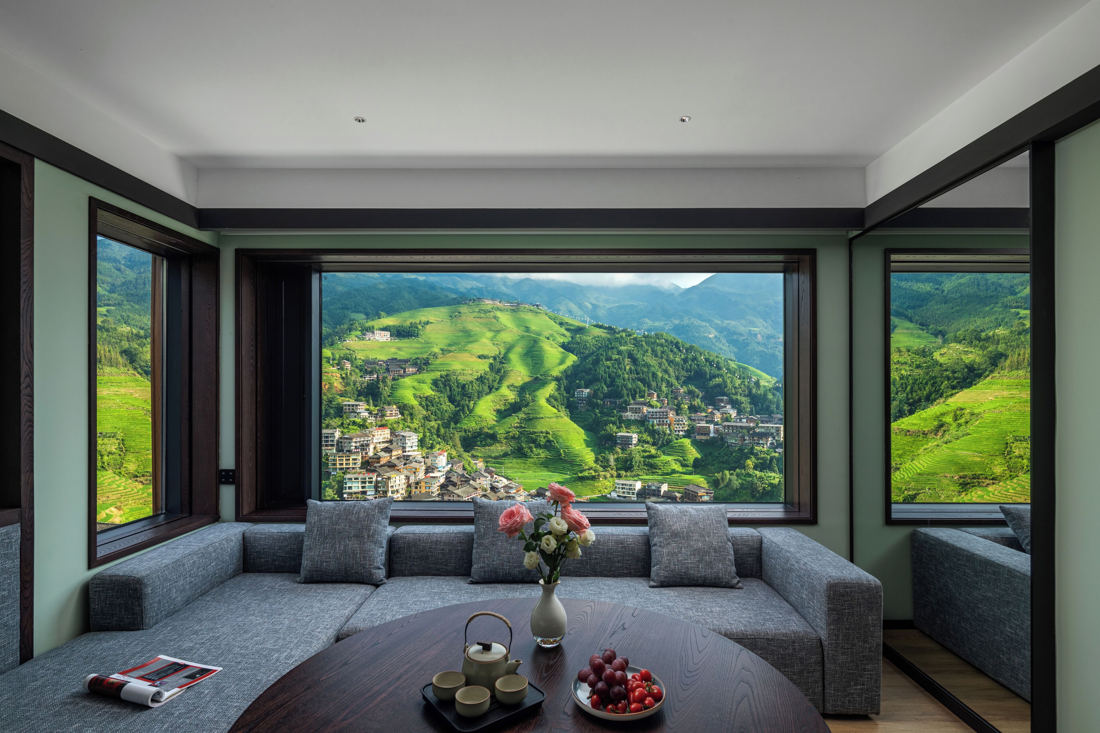 Deluxe Double Room, Hill View | Interior