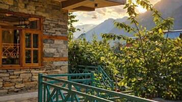 Standard Double Room, Garden View | Exterior detail