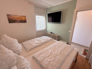 Room - Vrbo Property (Grömitz)