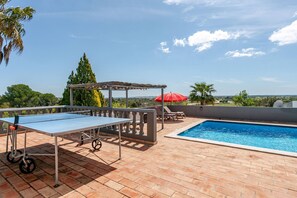 Pool - Charming Villa With 3 Bedrooms and sea View (Faro)