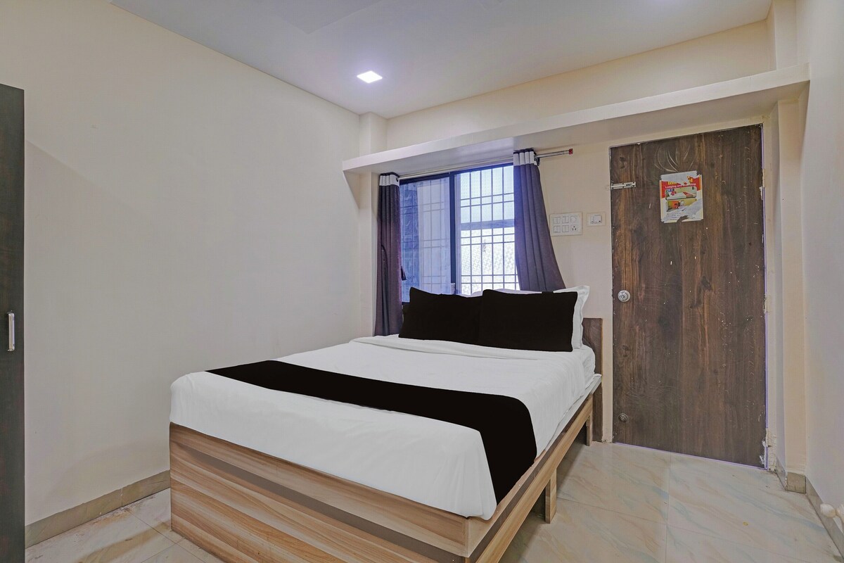 Classic Room | Desk, free WiFi