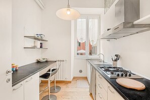 Private kitchen - [Atto primo]Central area-Near the station (La Spezia)