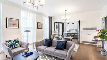 Apartment, Balcony | Living area