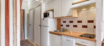Superb Mountain View Apartment at the Foot of the Slopes with Large Private Terrace