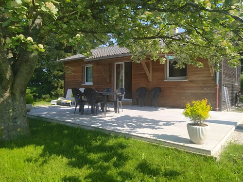 Chalet avec terrasse privative, jardin privé et Wi-Fi