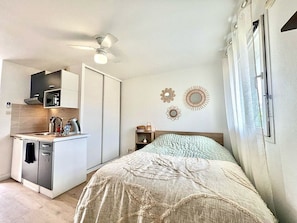 Room - Le Petit Vaucluse Parking Wifi (Avignon)