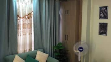 Comfort Apartment, Balcony, City View | Interior