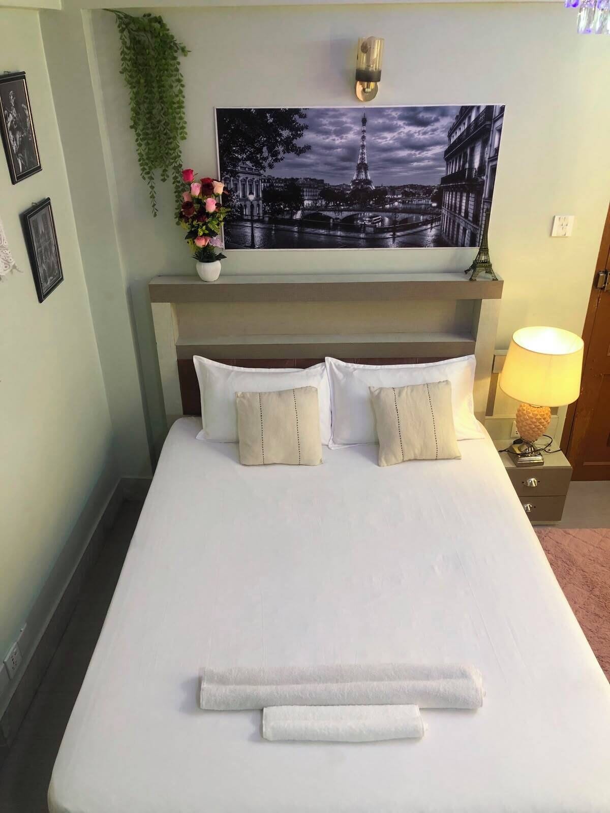Soundproofing, iron/ironing board, free WiFi