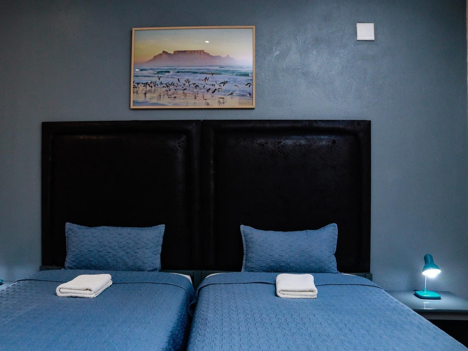 Standard Studio | In-room safe, WiFi (free)