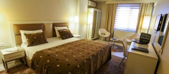 NEVV HOTEL