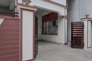 Exterior detail - Super Collection O ITER Bhubaneswar (Bhubaneshwar)