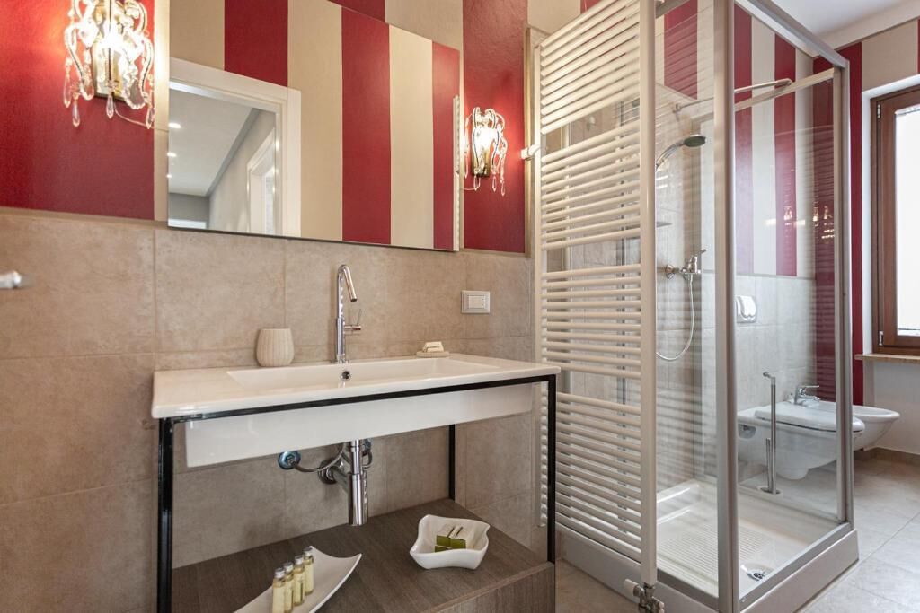 Deluxe Apartment, Balcony, City View | Bilik Mandi | Selipar 