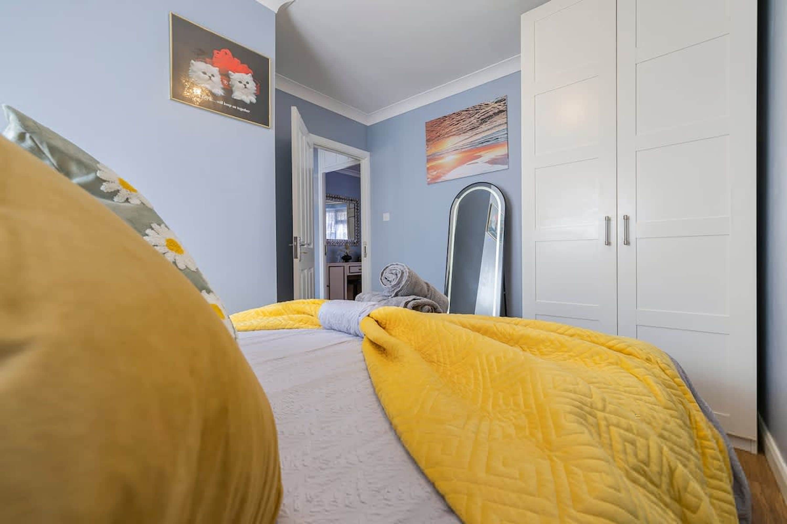 2 bedrooms