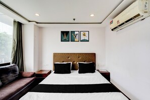 经典客房 | 办公桌、免费 WiFi