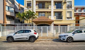 Unclassified image, 3 of 10, button - Apt. w/ Balcony 90m From the Beach Lpa0504 (Florianópolis)
