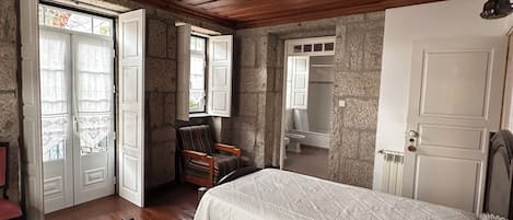 Chambre Supérieure avec lits jumeaux, vue ville