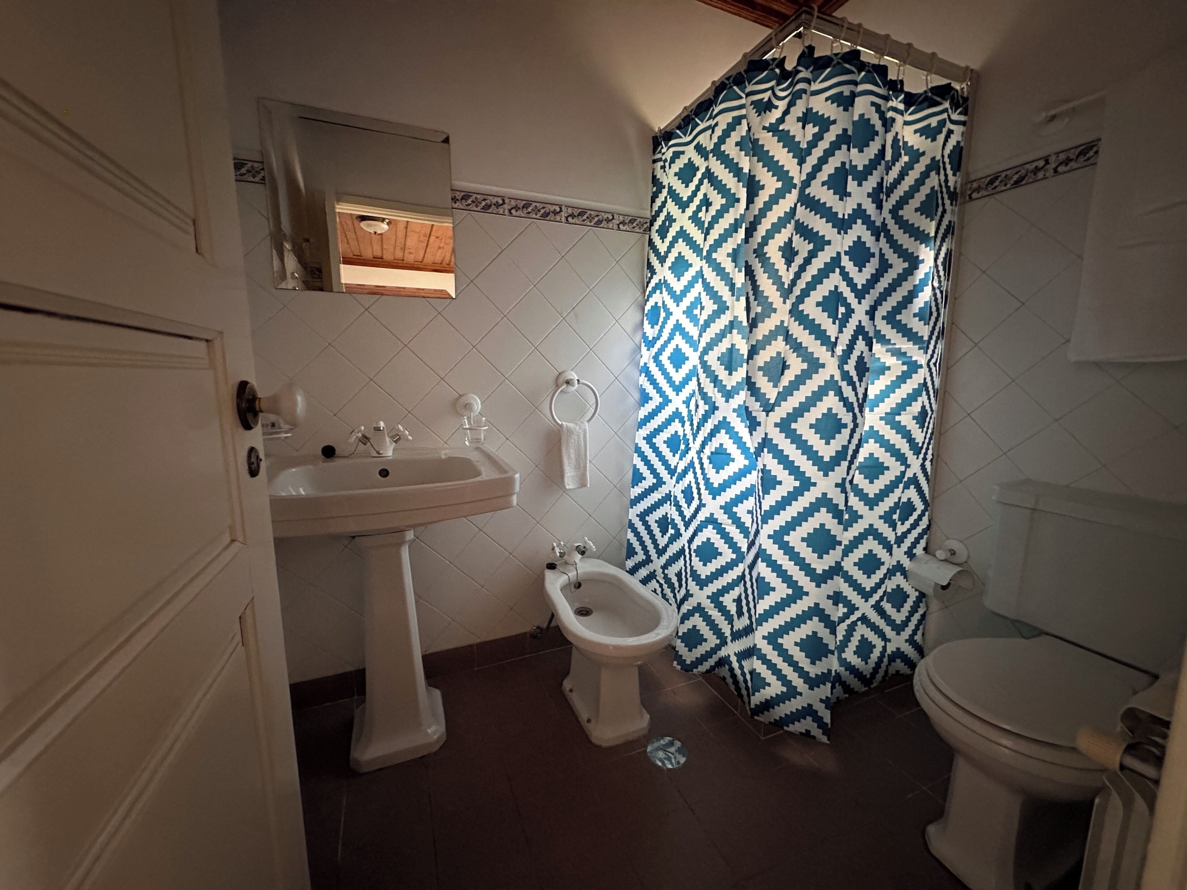 Classic Double Room, Hill View | Bathroom | Towels, soap, shampoo, toilet paper