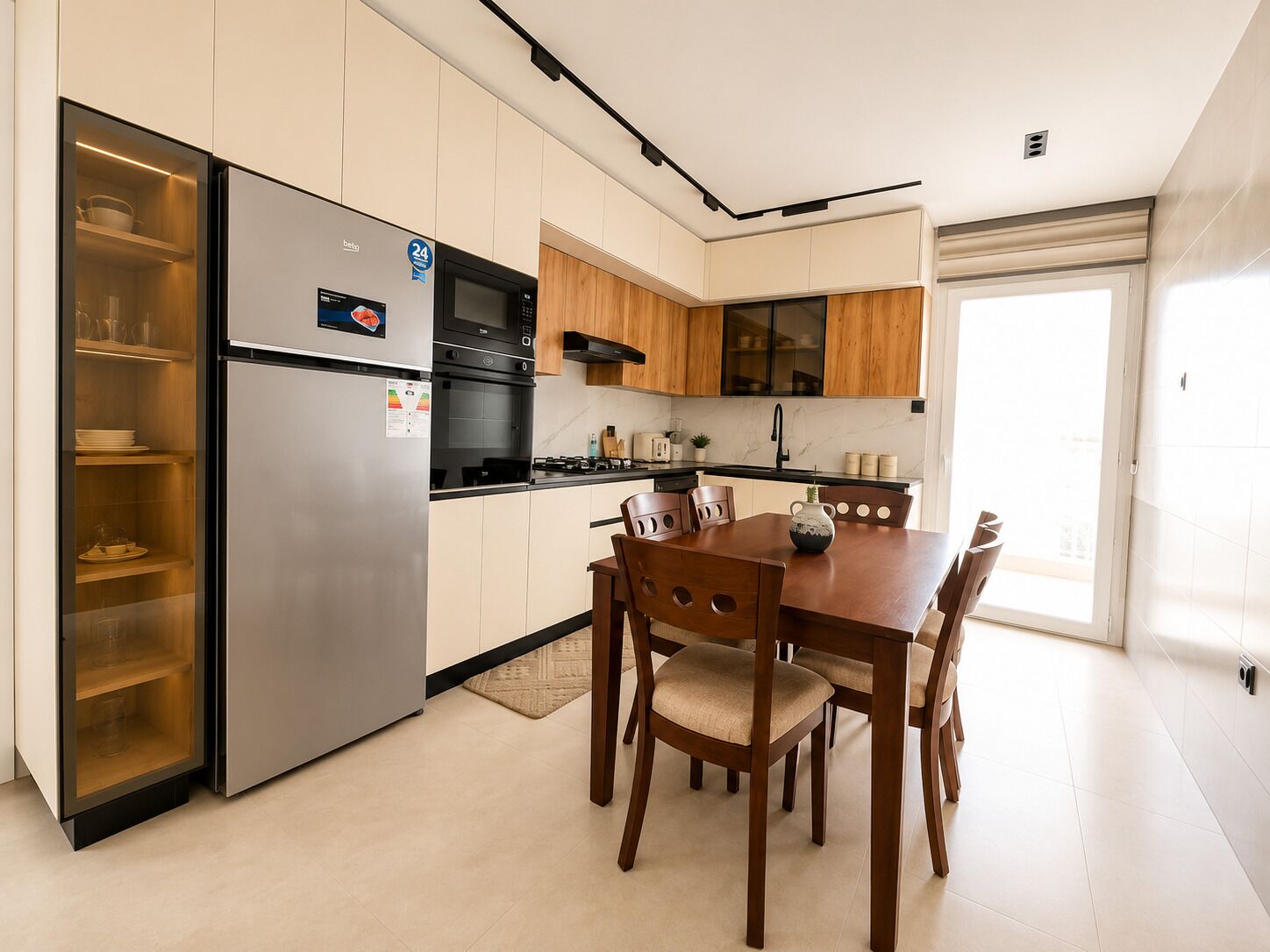 Apartment | Private kitchen | Fridge, microwave, oven, stovetop