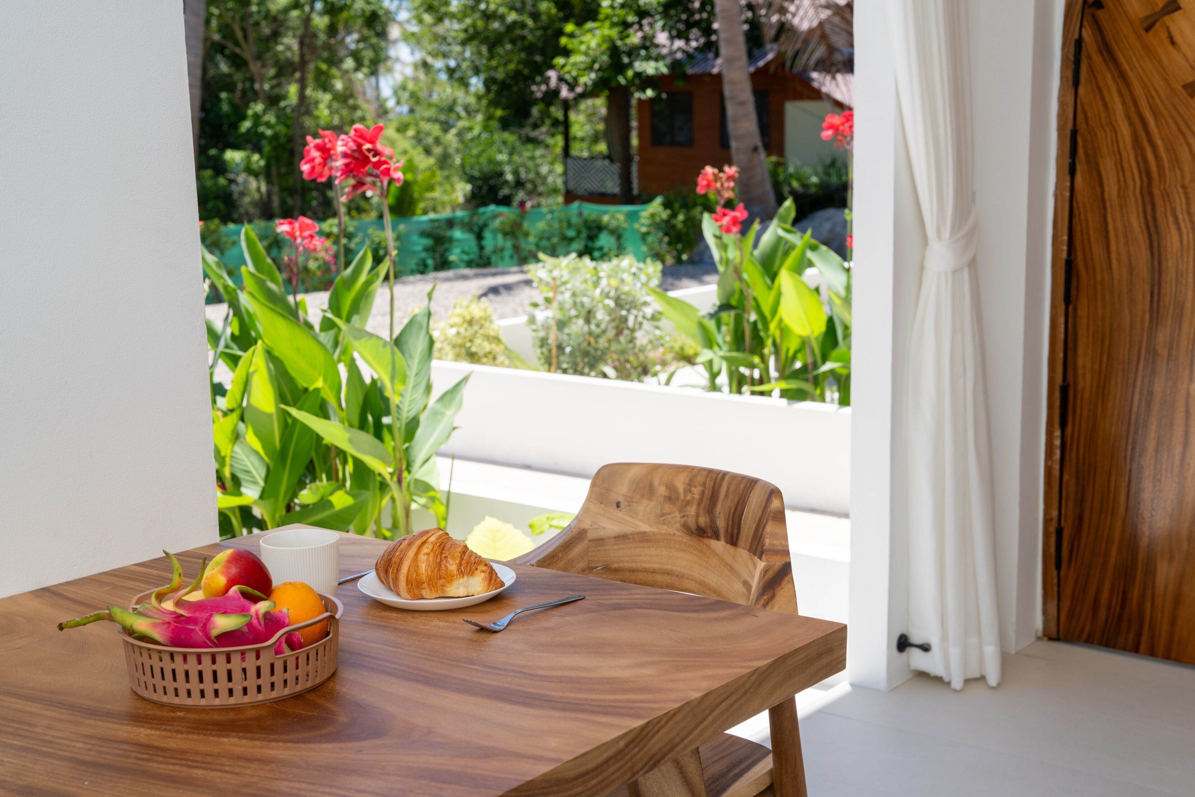 Suite – deluxe, sjøutsikt | Spiseområde