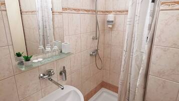 Double or Twin Room | Bathroom | Shower, towels, soap, shampoo
