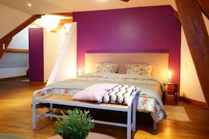 Habitación doble Deluxe, vista al jardín | Wifi gratis 