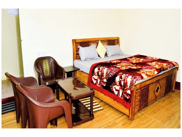 Quarto casal | Roupas de cama antialérgicas, escrivaninha, roupa de cama