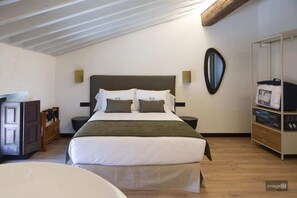 1 bedroom - Premium suite with jacuzzi (Albacete)