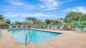 Pool - Oceanside Marco Island Retreat: Expansive Views of Sunset, Pool & Beach (Marco Island)