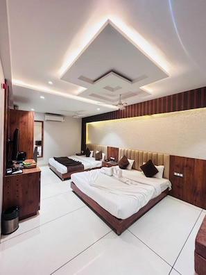 9 dormitorios, tabla de planchar con plancha, wifi y ropa de cama
