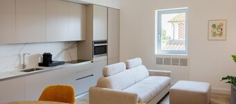 King Suite 207, 75 m² Pool View, 6 Guests, Breakfast Included
