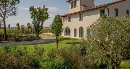 Executive Suite 206, 125 m² on Two Levels, 6 Guests, Breakfast Included