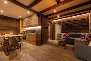 Apartamento, vistas a la montaña | Interior