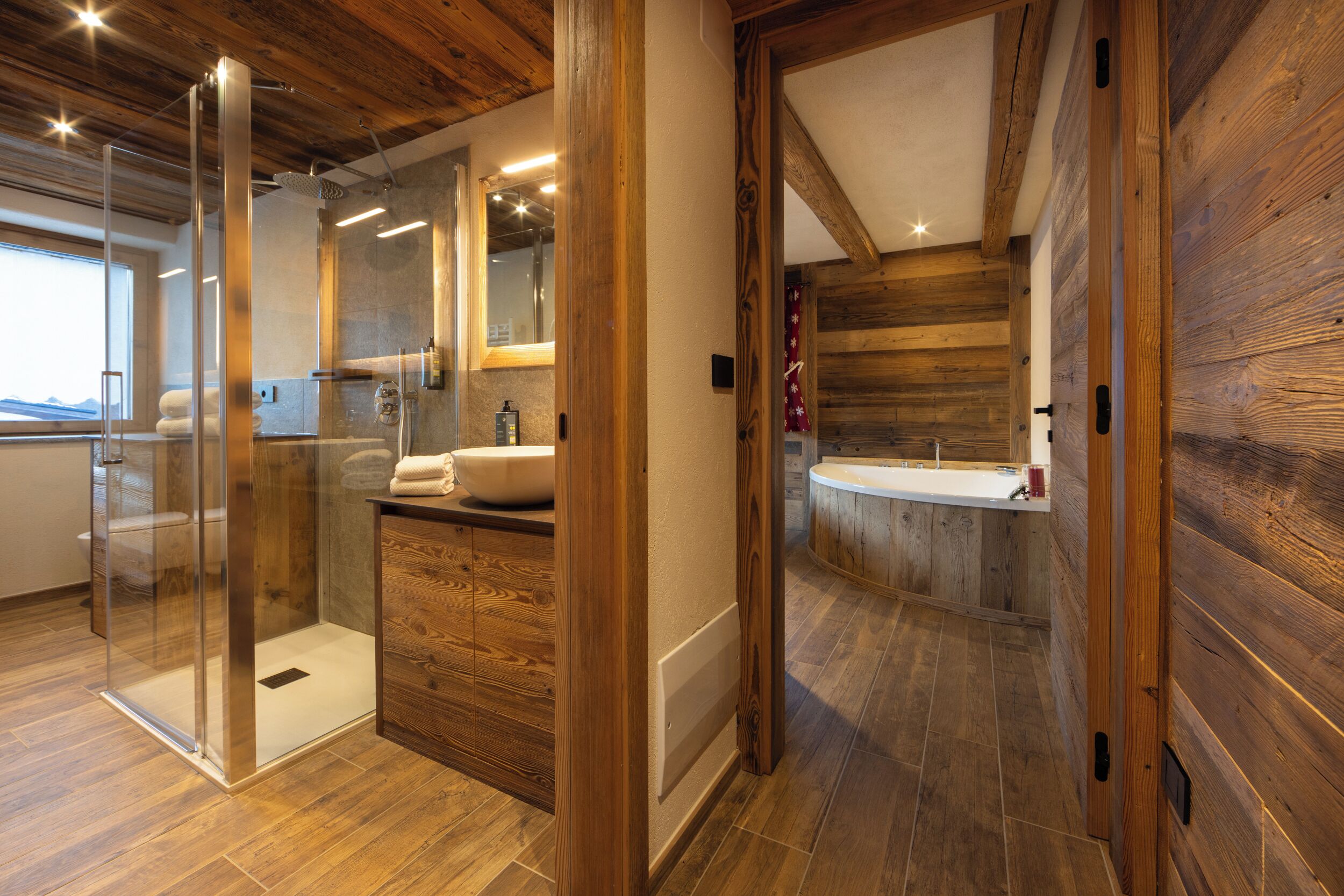 Appartamento, vista montagna | Bagno | Doccia, asciugacapelli, asciugamani, sapone