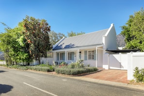 Exterior - The Cockpit (Franschhoek)