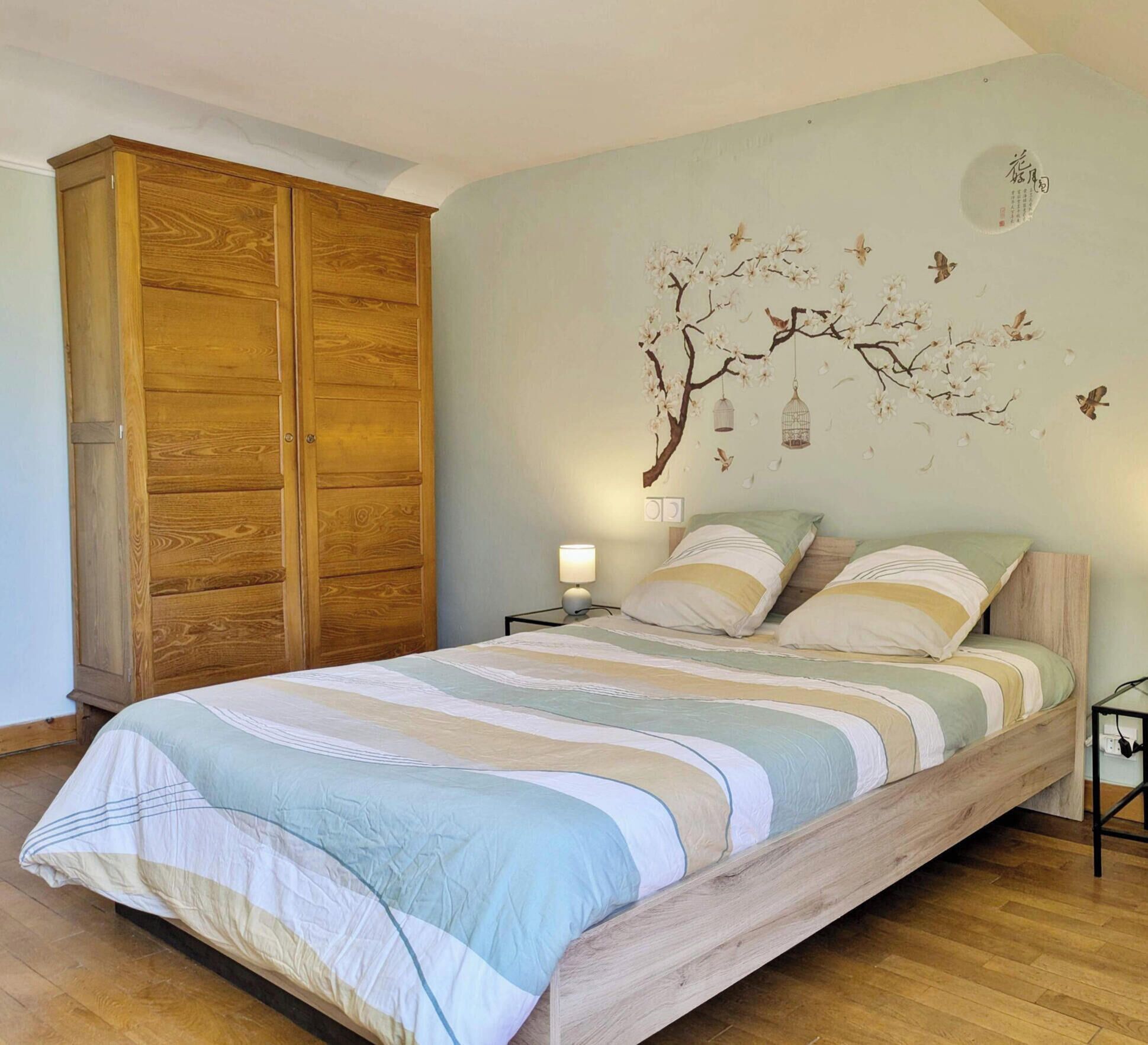 3 bedrooms, WiFi (free), bed sheets