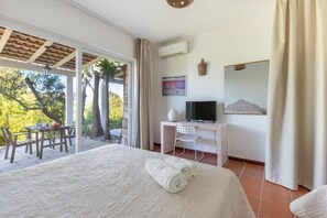 Studio, Patio, Garden View - TENUTA TERENZANO (Torre San Giovanni)