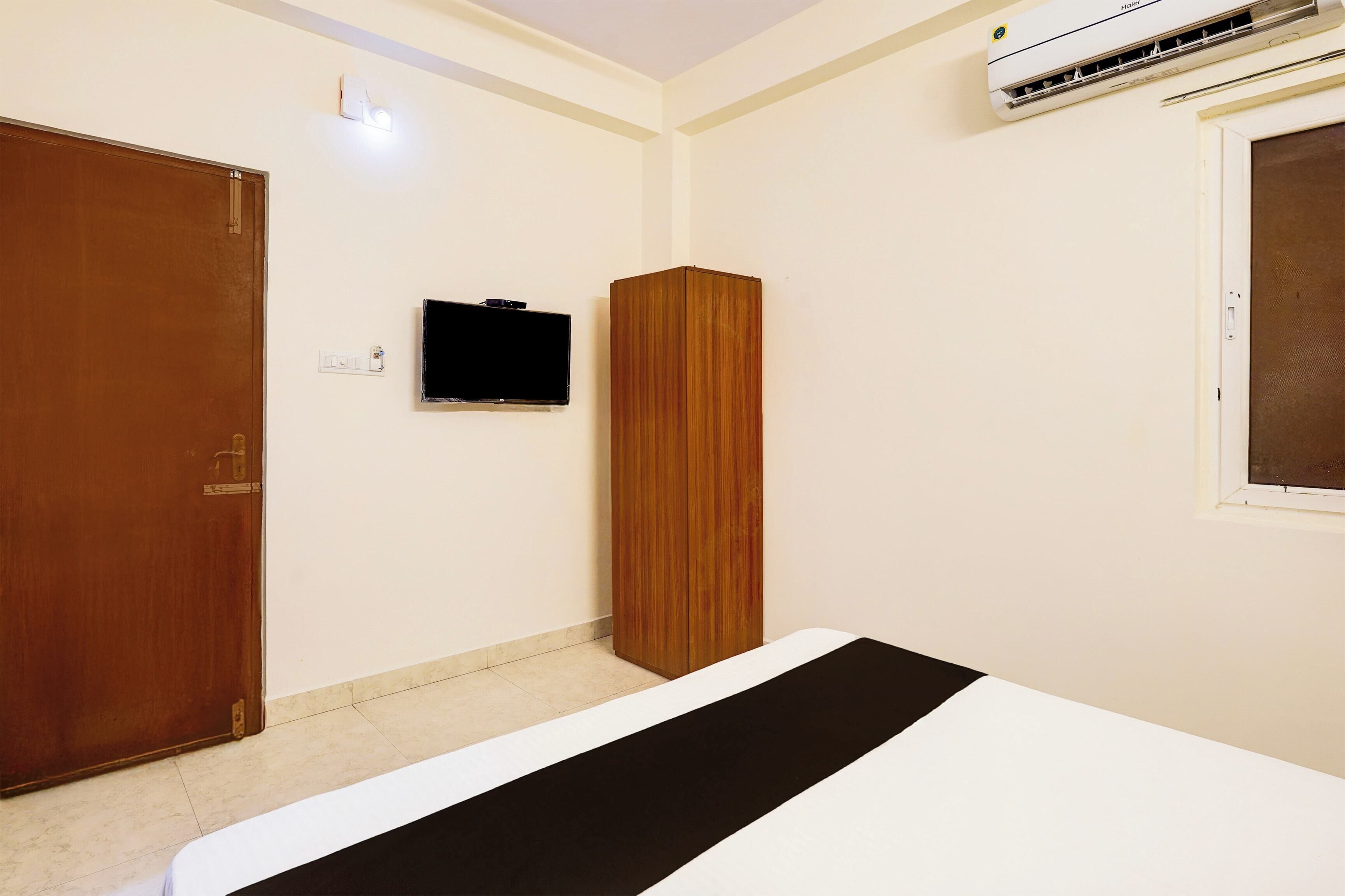 Escrivaninha, Wi-Fi de cortesia, roupa de cama