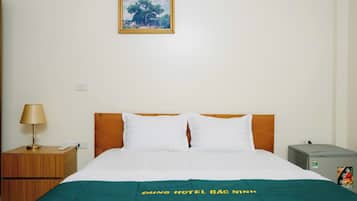 Standard Room, City View | Desk, laptop workspace, soundproofing, iron/ironing board (on request)