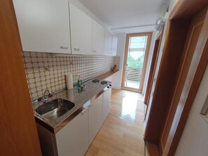 Fridge - Apartment Near Hiking and Skiing in Nockberge (Patergassen)