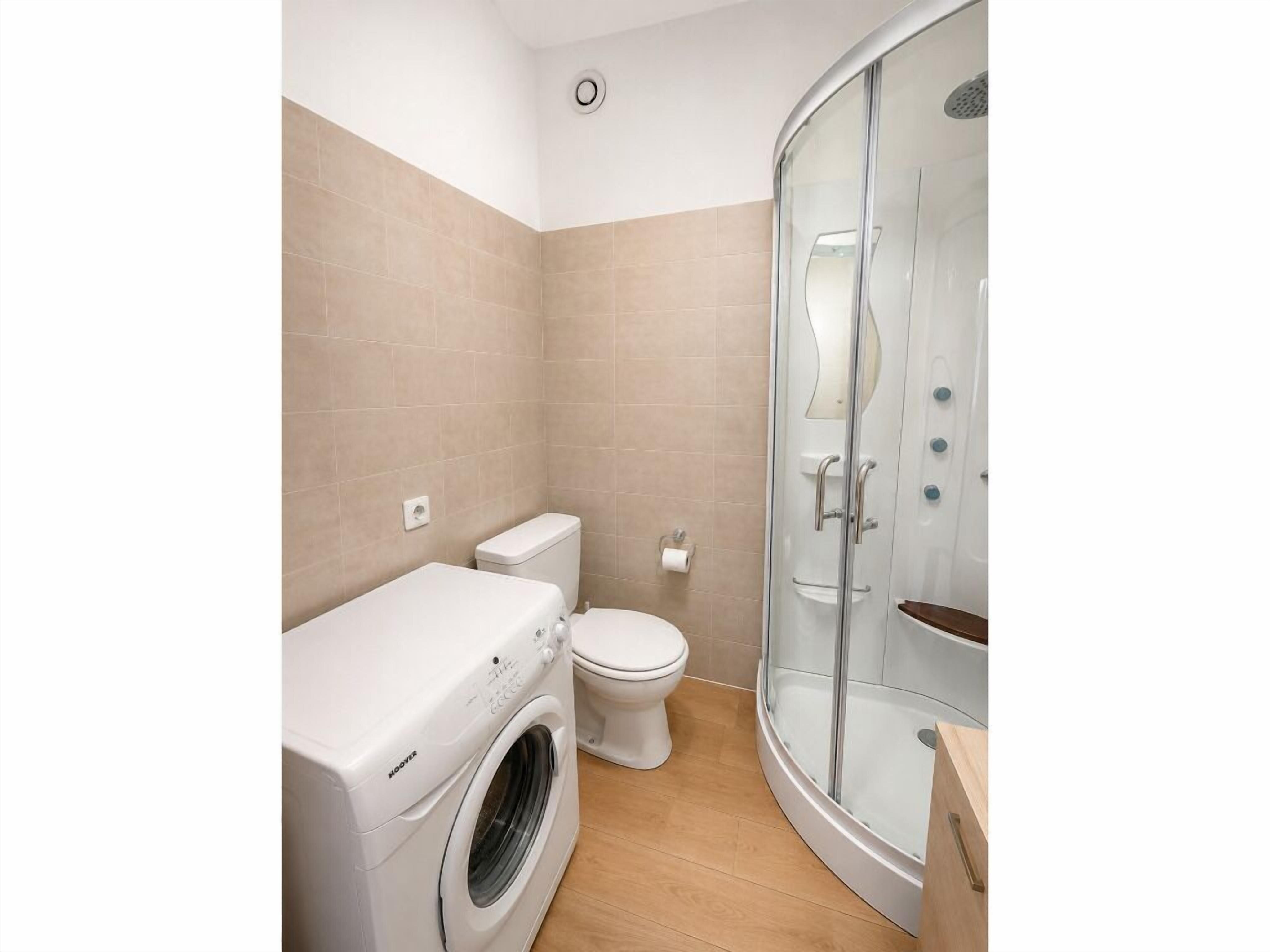 Dusche, Bidet, Toilettenpapier