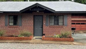 Exterior - Indian Lodge Cabin #4 (Wagoner)