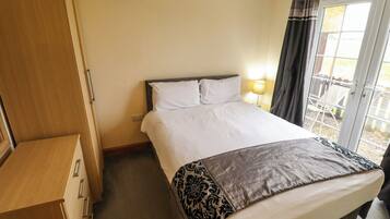 2 bedrooms, free WiFi, individually decorated, individually furnished