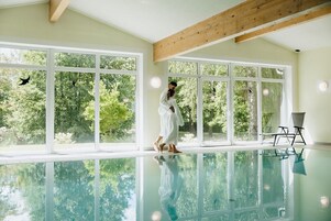 Una piscina techada