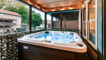 Bain à remous intérieur