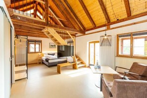 Family Room, Private Bathroom | Living area - Alter Hafen Marktsteft (Marktsteft)