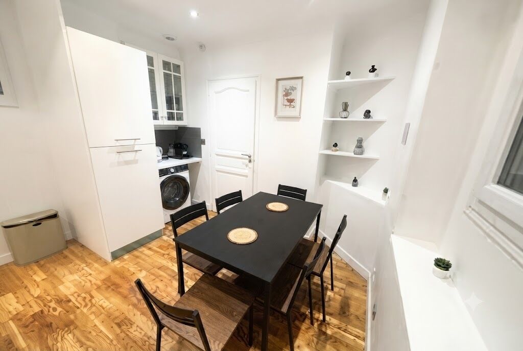 Deluxe Penthouse | Dining