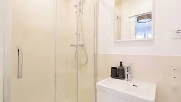 Penthouse | Bathroom