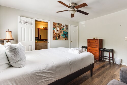9 Mi to Dtwn Charleston! Park Circle Extended Stay