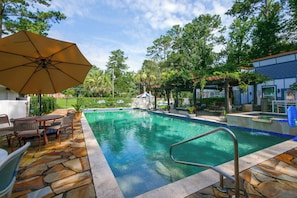 Apartment (2 Bedrooms) | Front of property